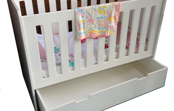 Chelsea Baby Cot with 1 Big Drawer