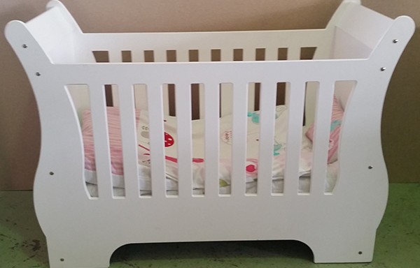 Chelsea Sleigh Cot